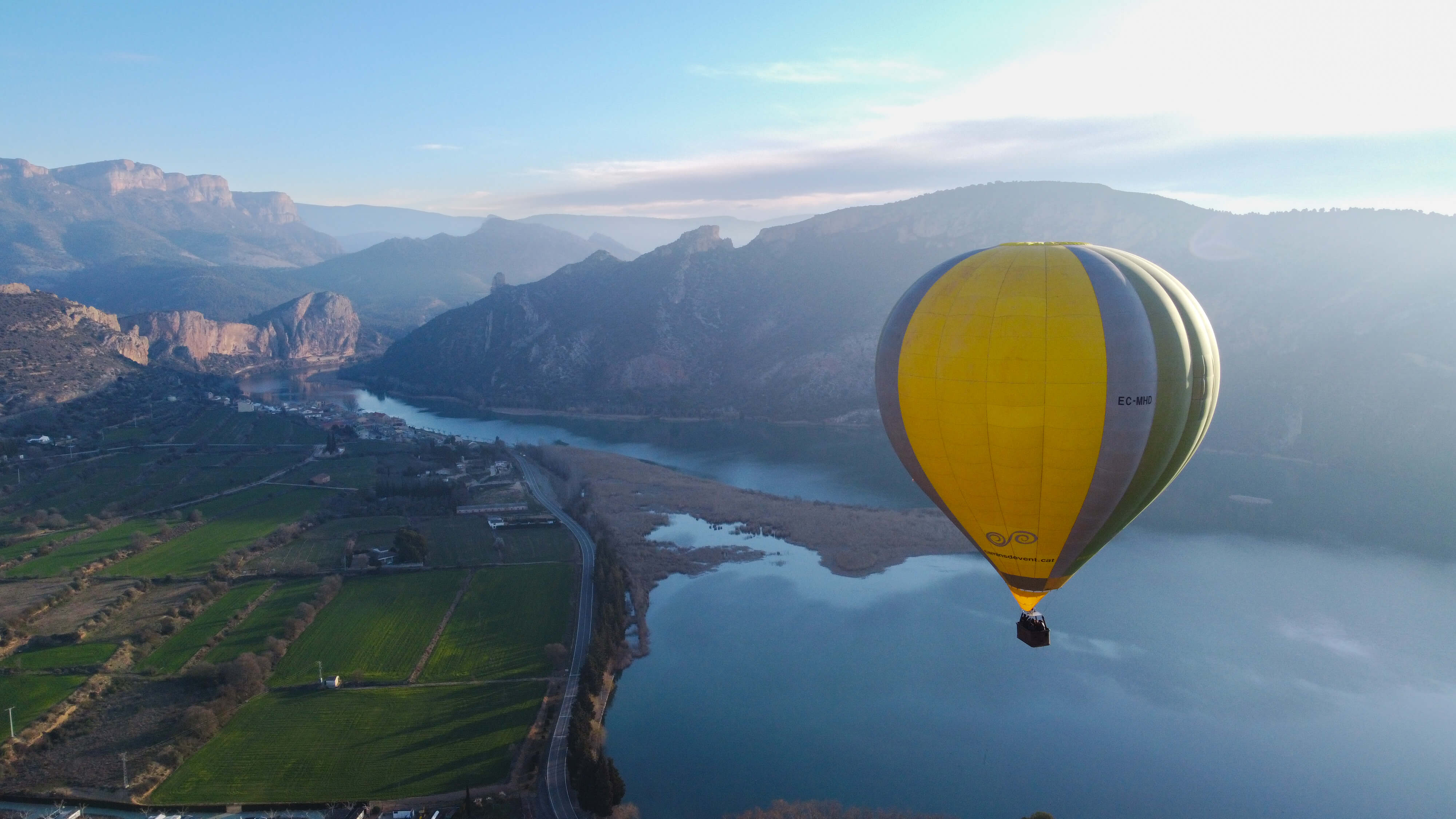 paisaje visto desde el globo aerostático Cataluña
