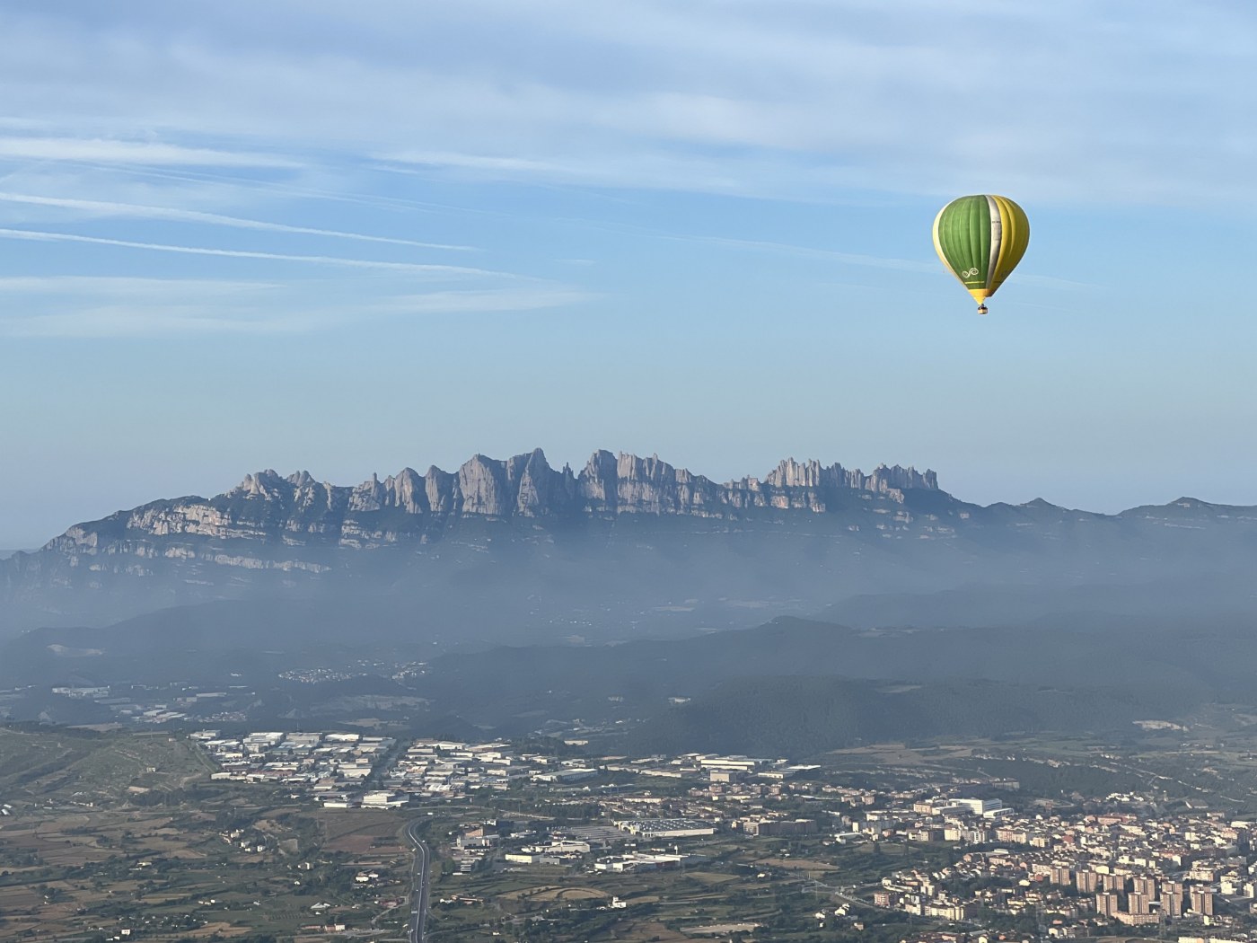 camins de vent vuelo globo montserrat temporal